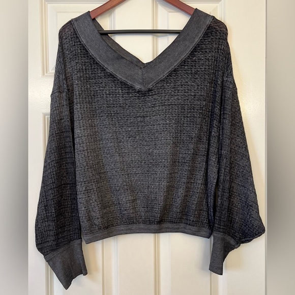 We The Free Charcoal South Side Waffle Knit V Neck Long Sleeve Top Size XS - Picture 1 of 6